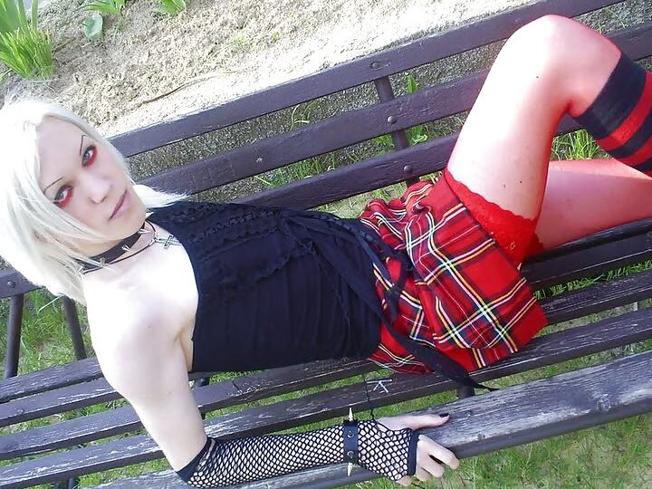 Vysl- Amateur Crossdresser-Sissy