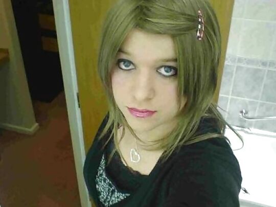 Vysl- Amateur Crossdresser-Sissy