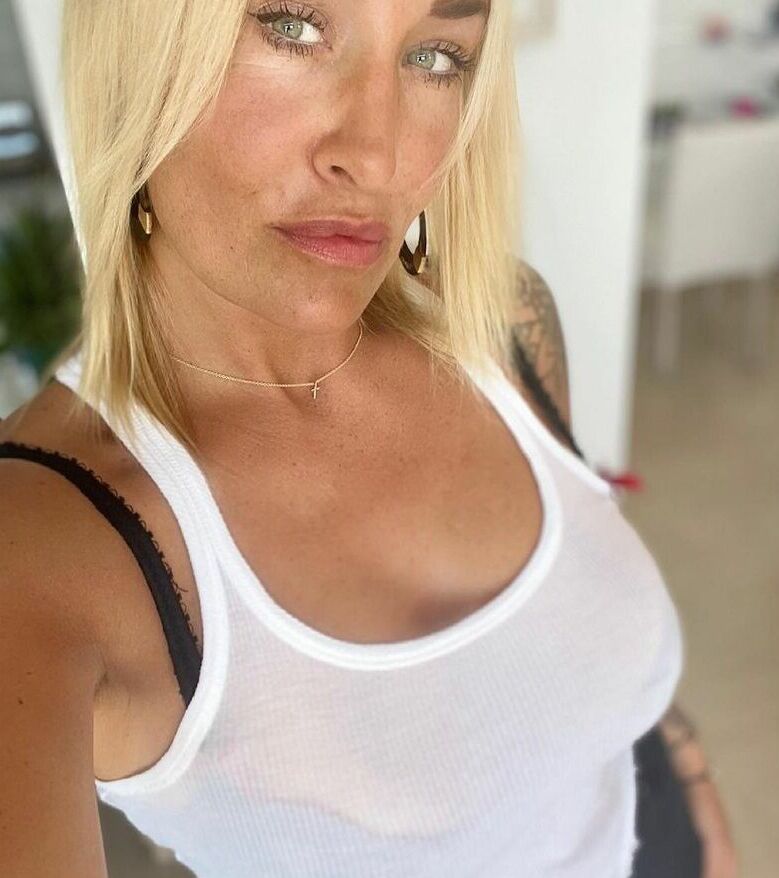Sarah Connor nude