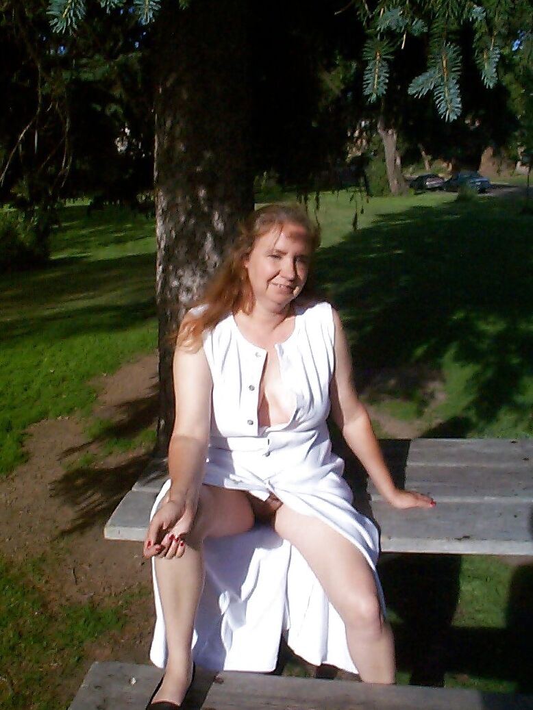 Hairy Pussy Exposed in Public Park