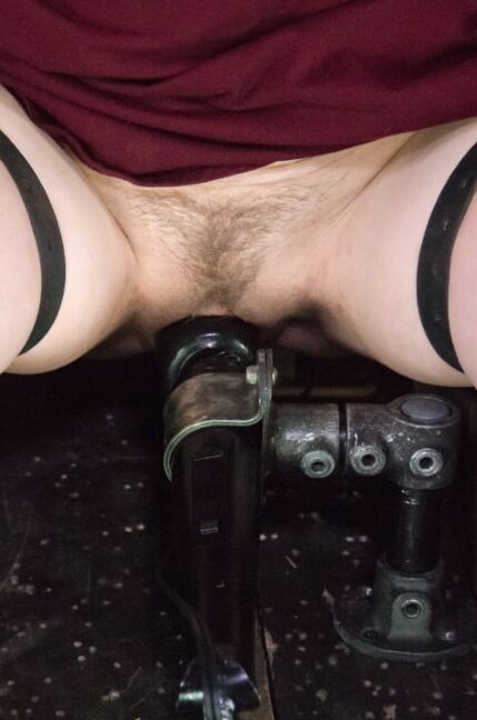 Violet Monroe gets her blow hole plugged