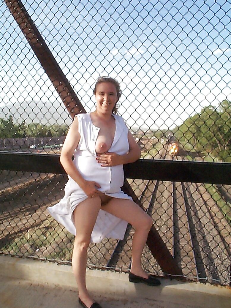 Hairy Pussy Exposed in Public Park