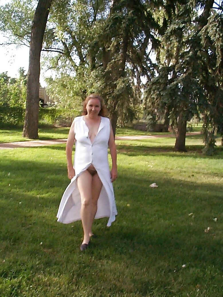 Hairy Pussy Exposed in Public Park