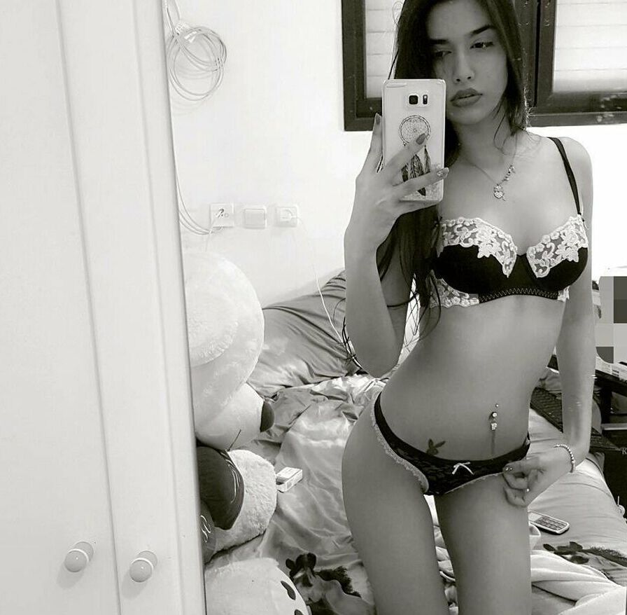 Agam Yifrach nude