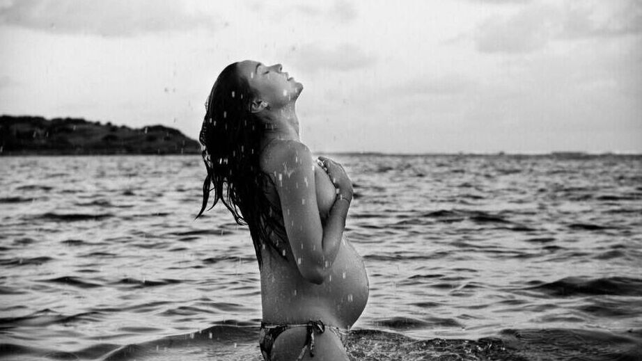 Odette Annable nude