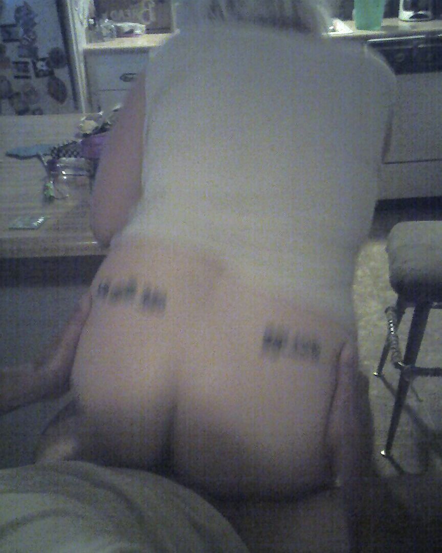 Girlfriends sweet ass.