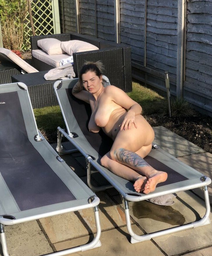 Bonnie Tawny nude