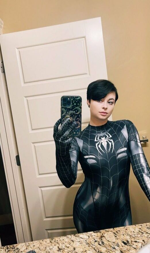 Harlihero nude