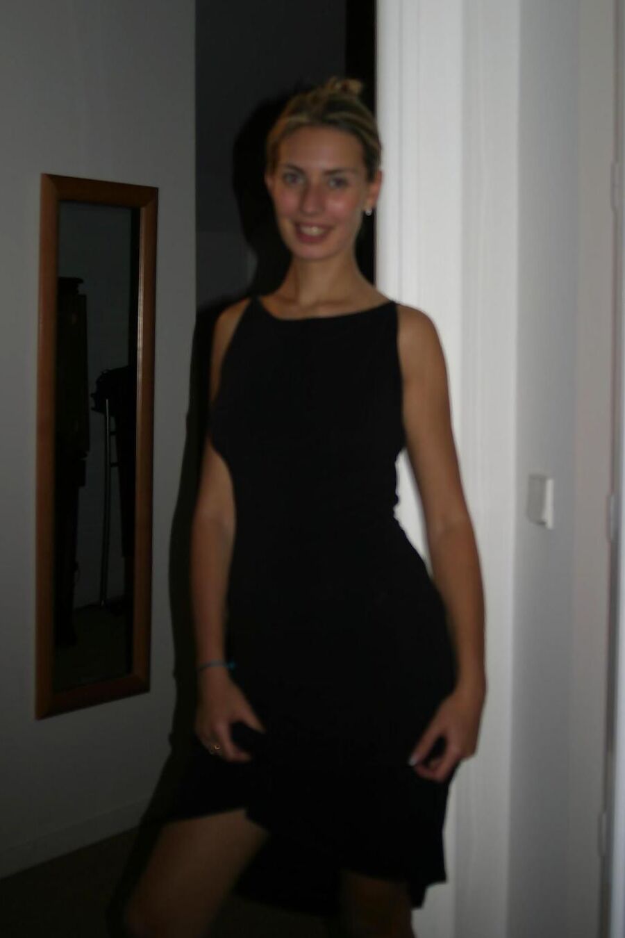 HORNY & SEXY AMATEUR