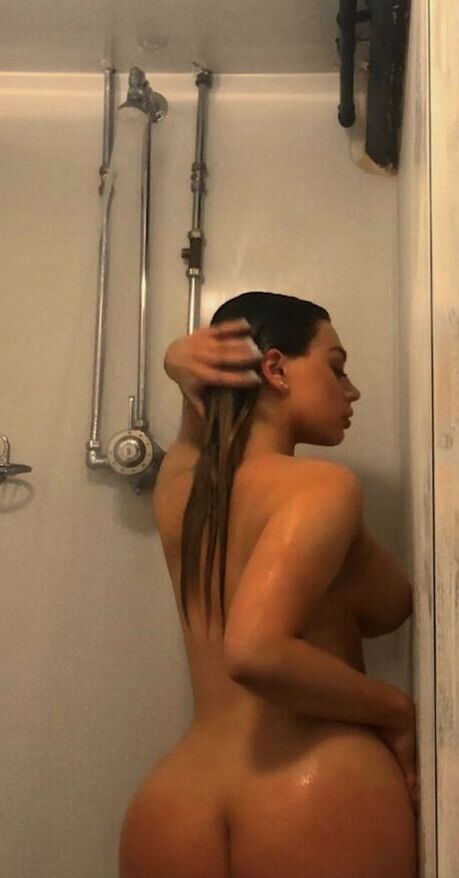 Kate Isobel nude