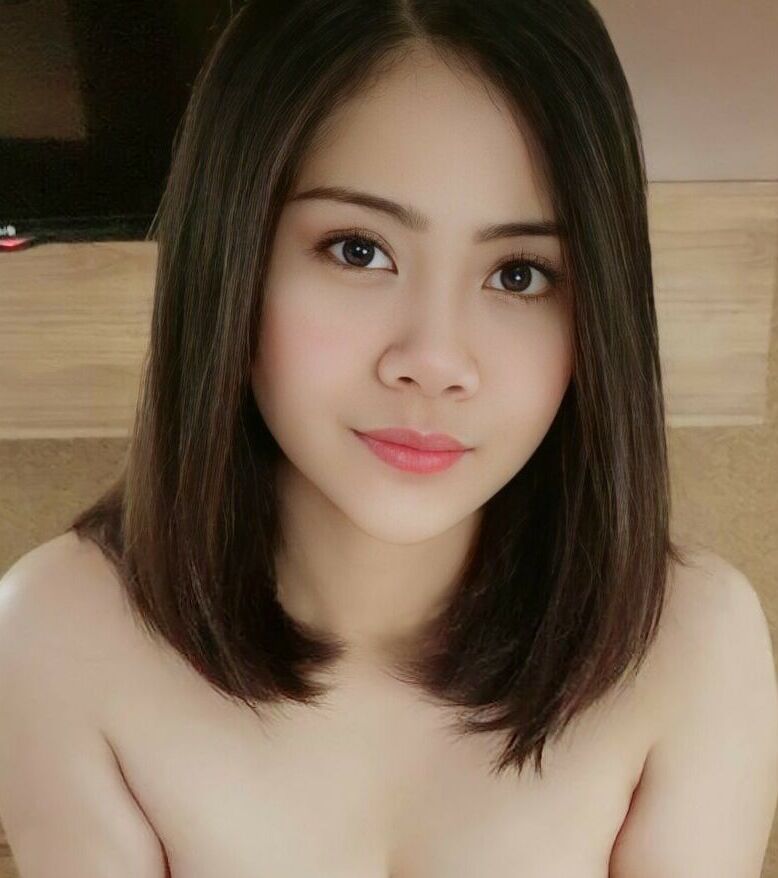 Maya Mustika nude
