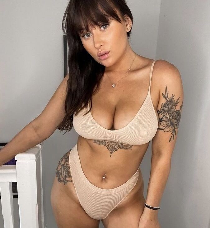 Hxlsey nude