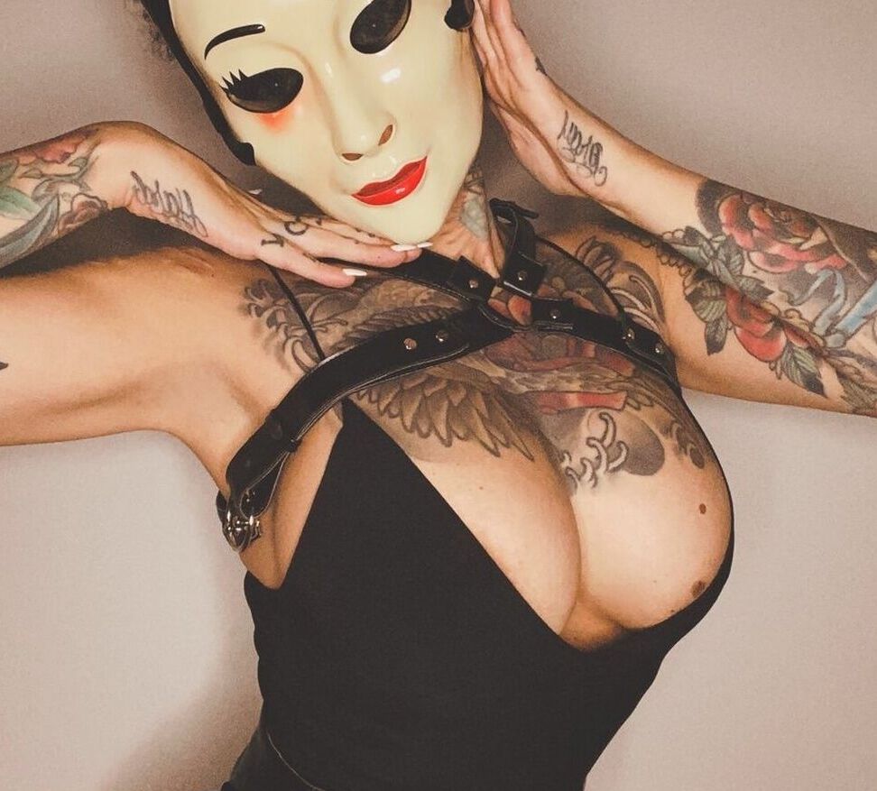 Zahra Schreiber nude