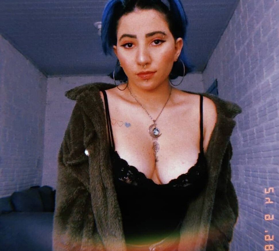 Ana Brando nude