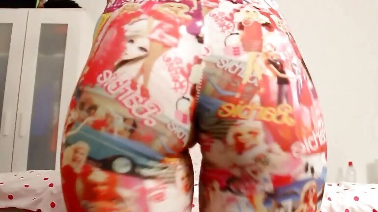 BIG BOOTY BARBIE GIRL - BARBIE WITH A BIG ASS SCREENS