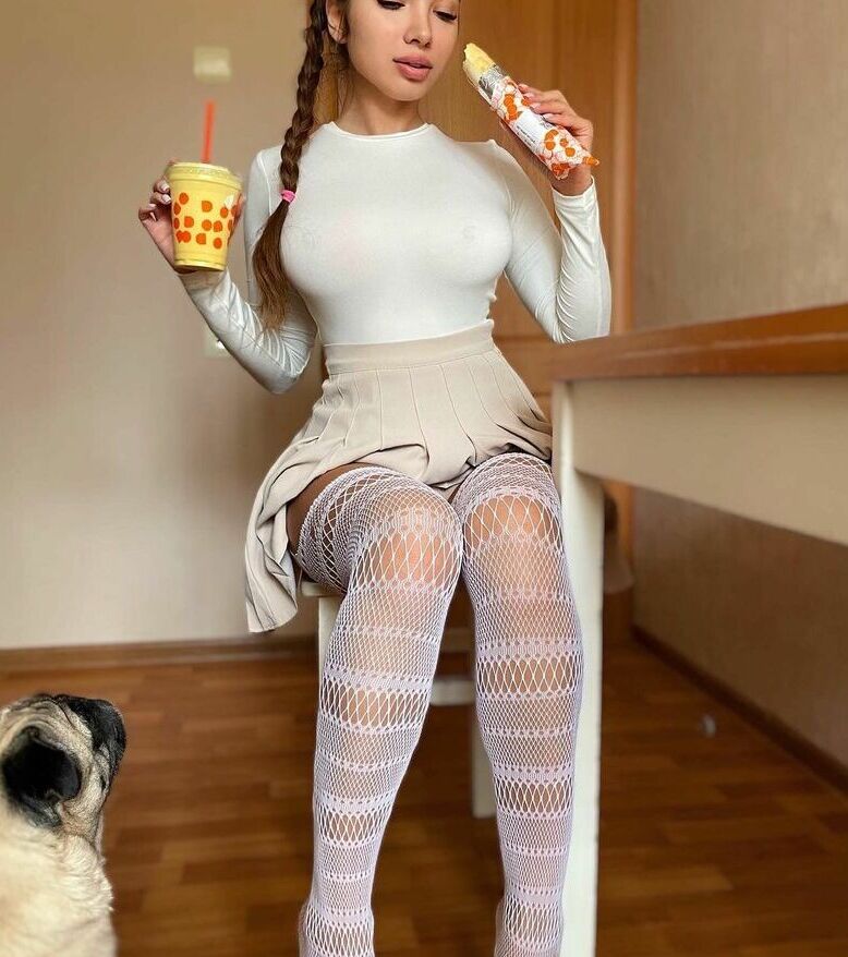 Maytiyn nude