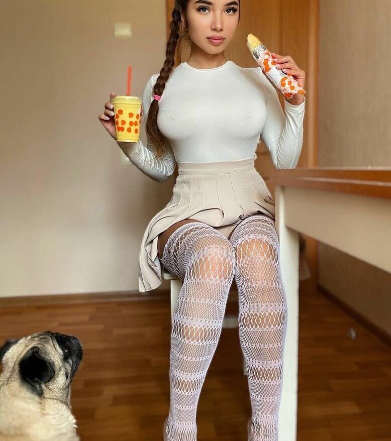 Maytiyn nude