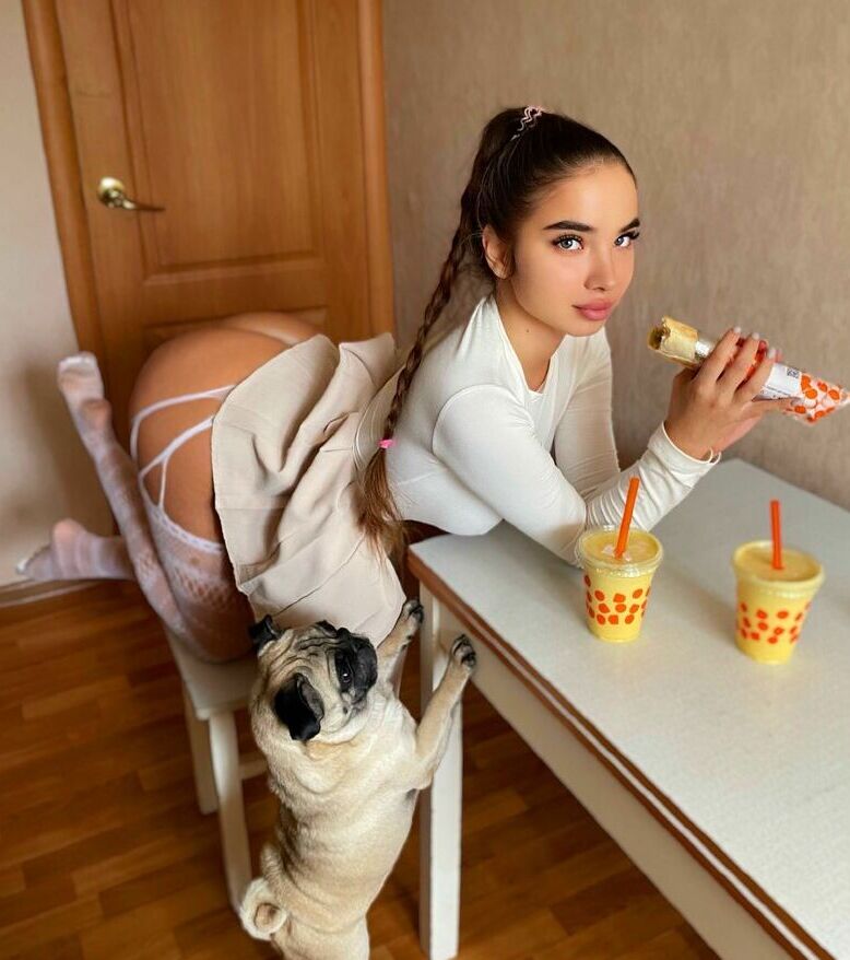 Maytiyn nude