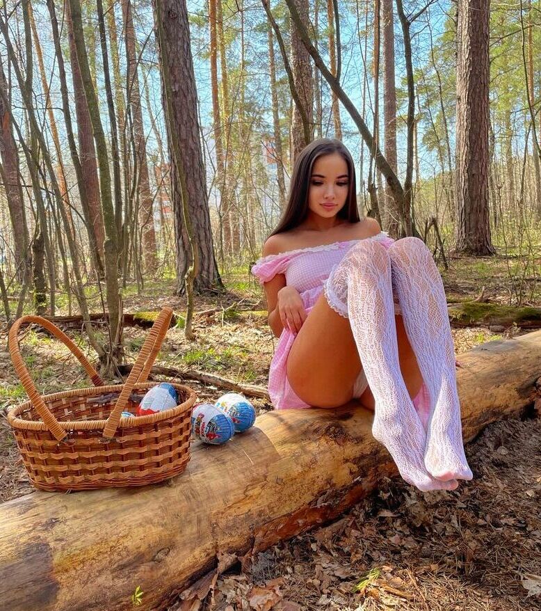 Maytiyn nude