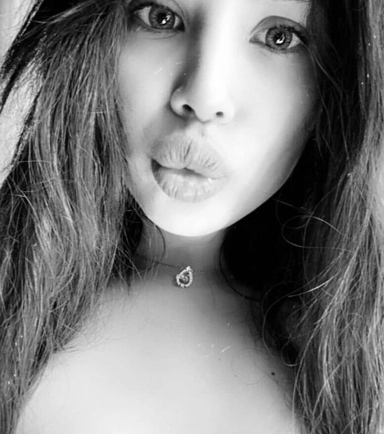 Miriam Tay nude