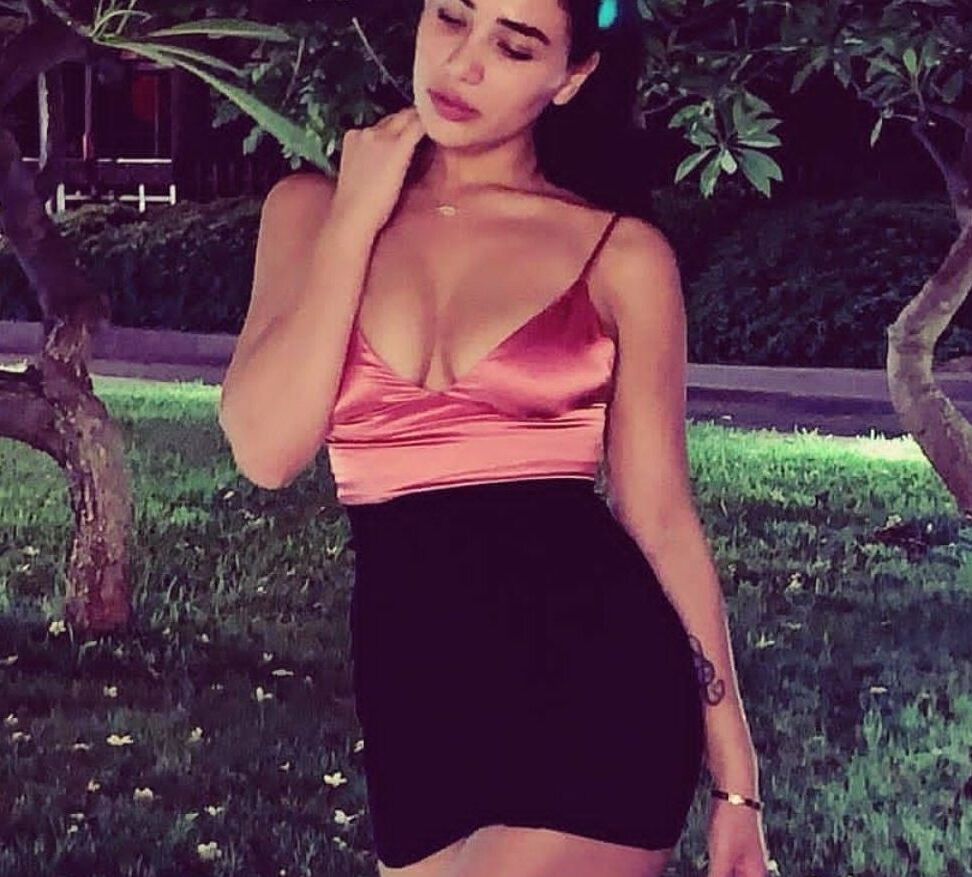 Miriam Tay nude