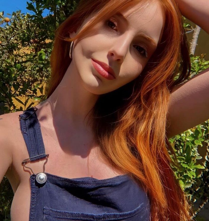 Diana Izis nude