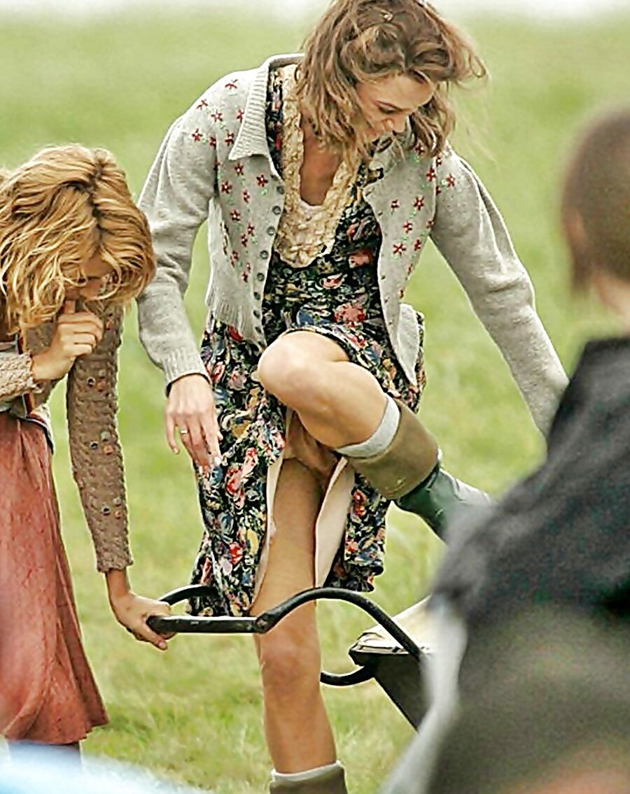 Celeb oops and upskirts By twistedworlds