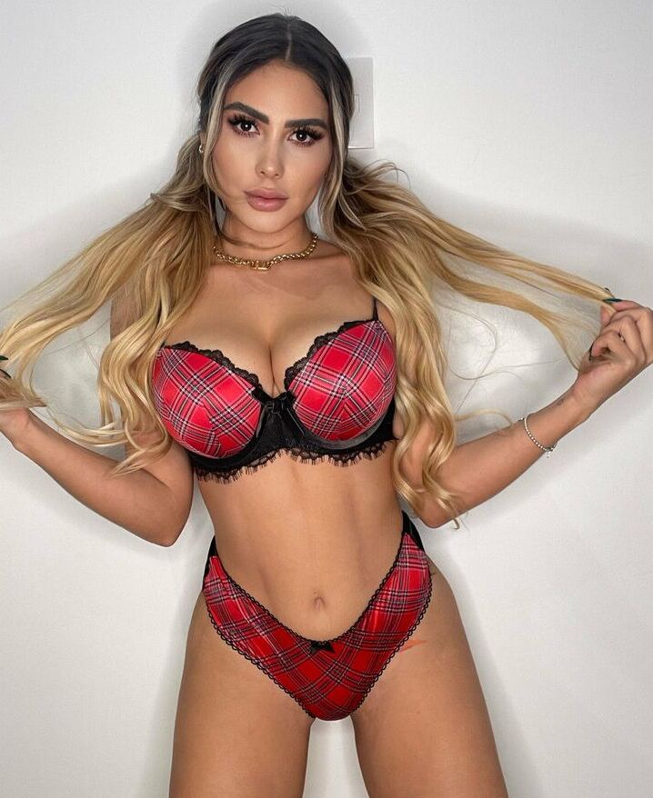Haney Olvera nude
