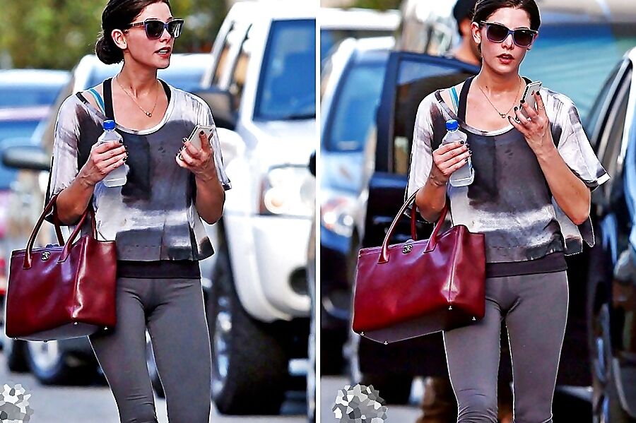 Celeb oops and upskirts By twistedworlds