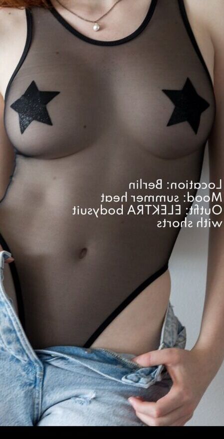 Zhenya Foxx nude