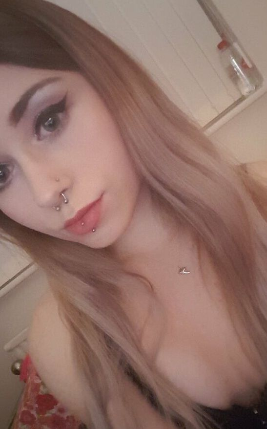 Lunar.xo nude