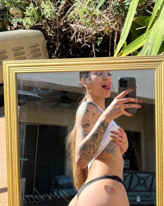 Yurbae nude