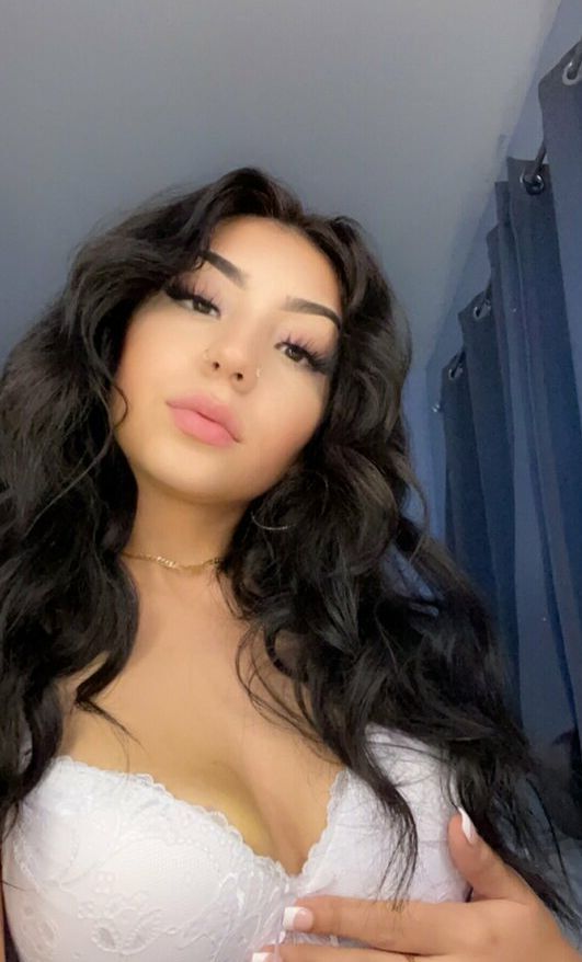 Shesangele nude