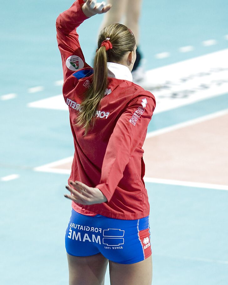 Hot Volleyball