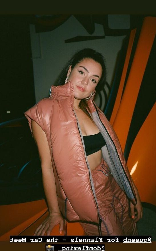 QueenB nude