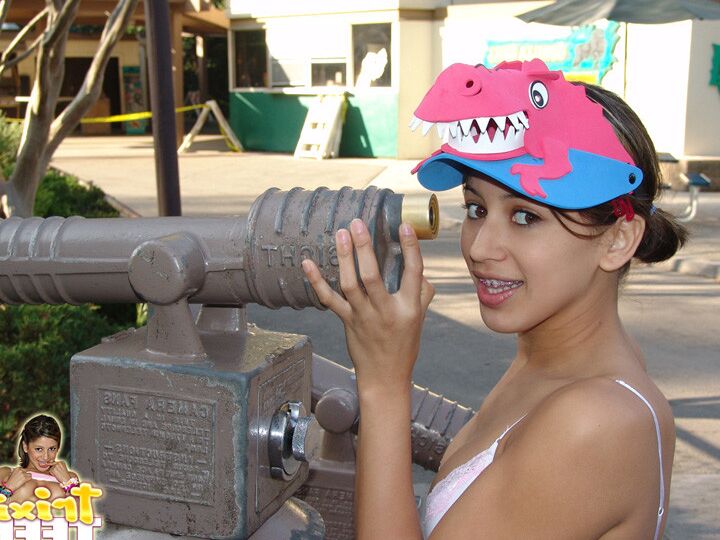 trixie went to the zoo and posed there naked