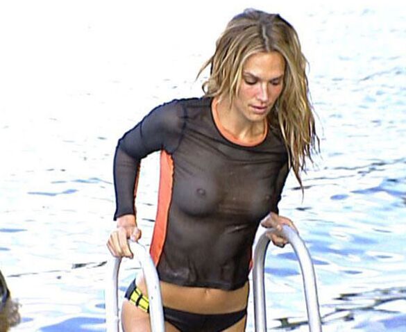 Celeb star Molly Sims see thru underware