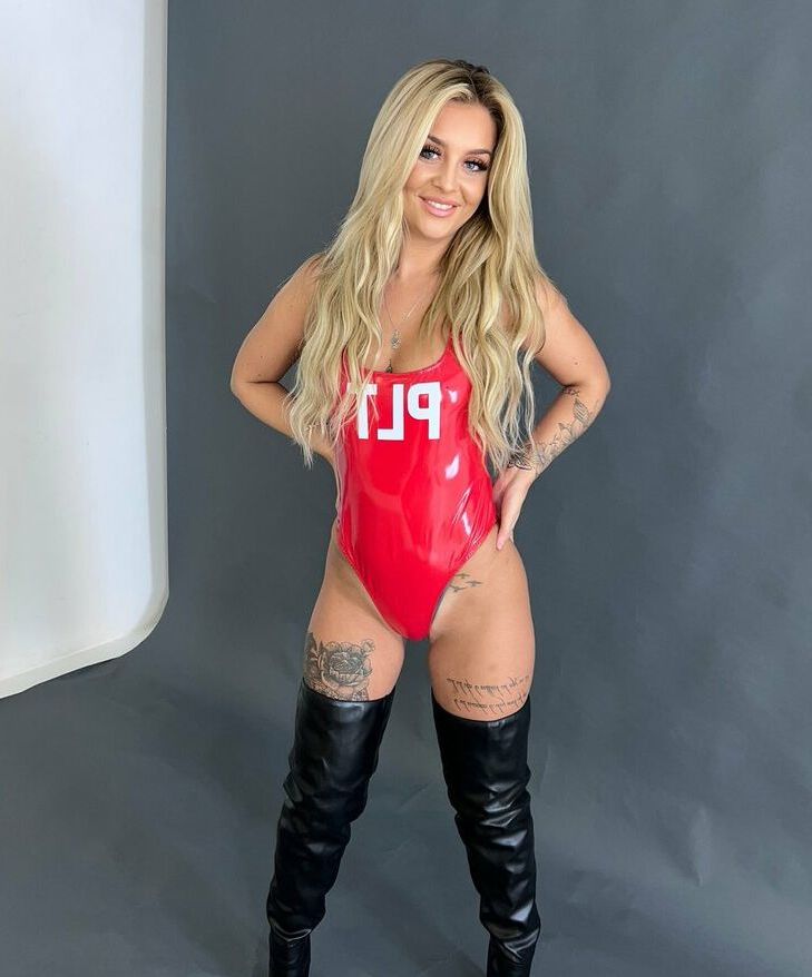 Littlemissblond nude