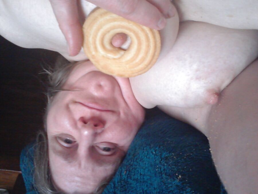 Cookie ring on nipples