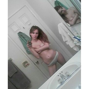 Dirty teens taking their own pictures