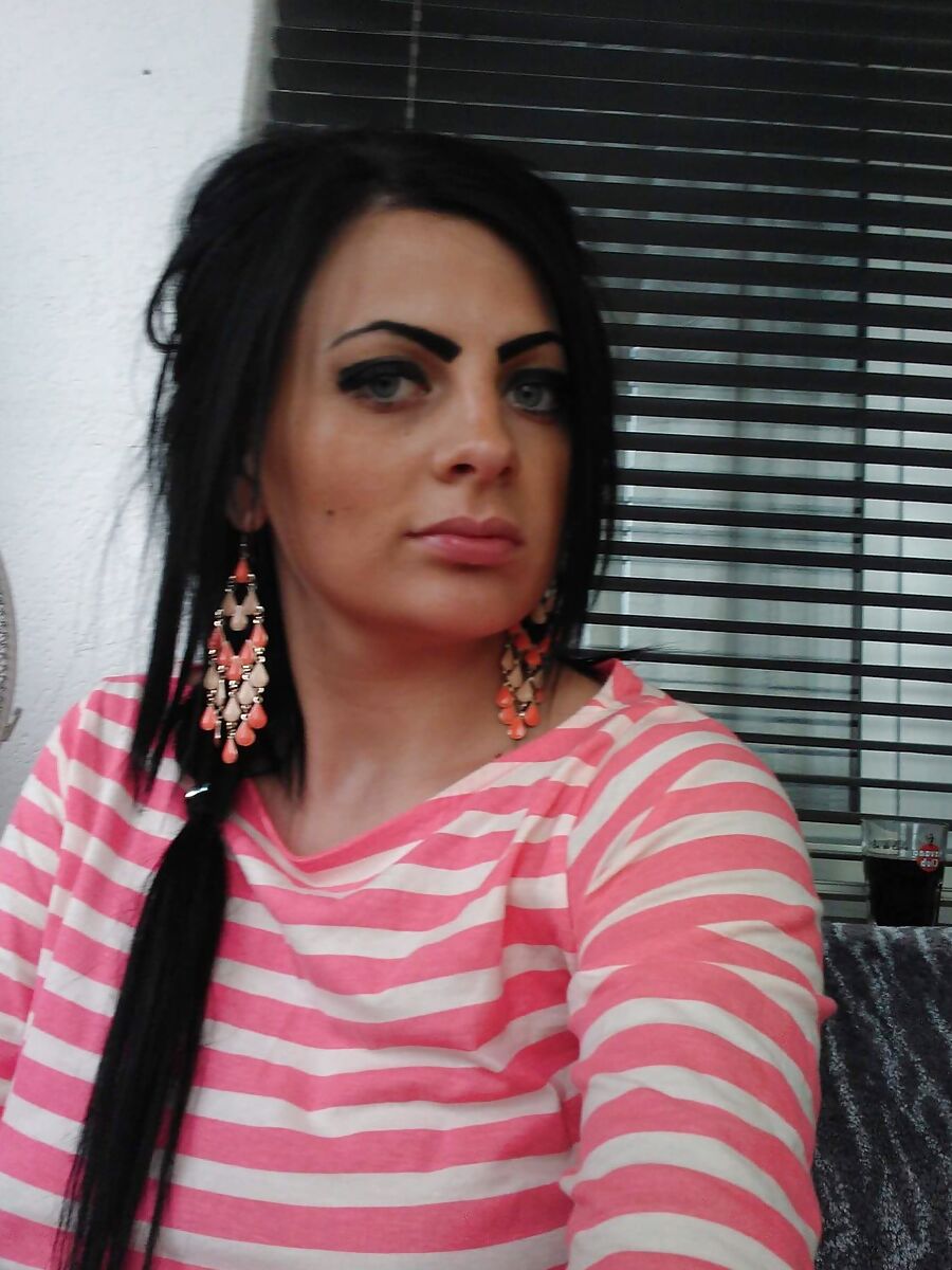 Adda, italienne, la grande soeur de Kyllah