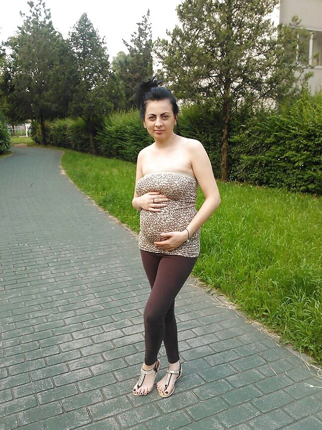 Adda, italienne, la grande soeur de Kyllah