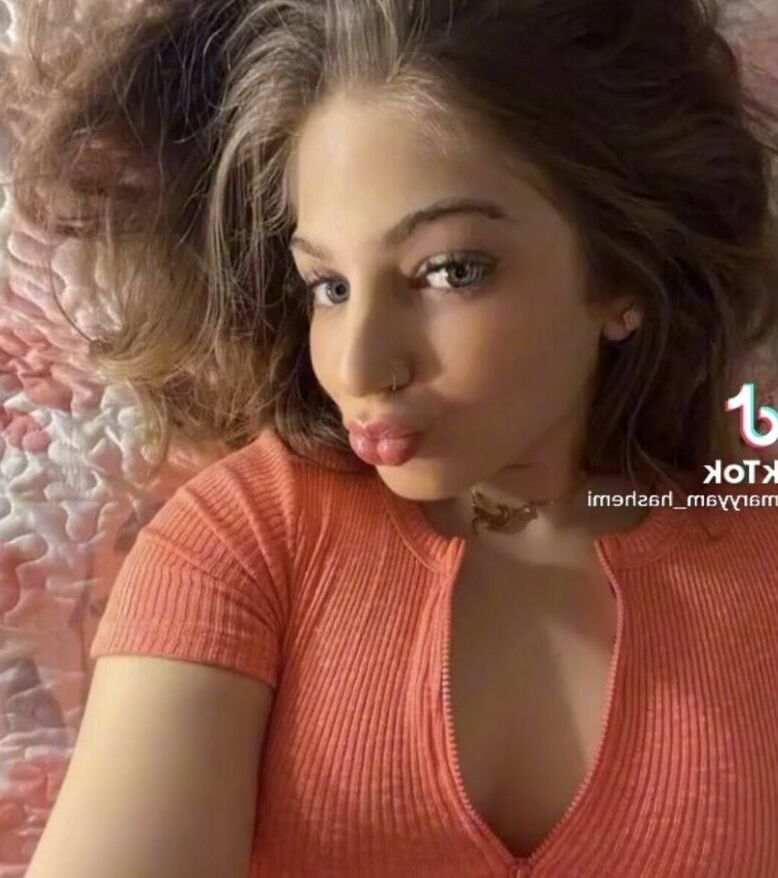Hashemi Sisters nude