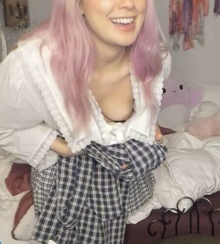 Brei_elle nude