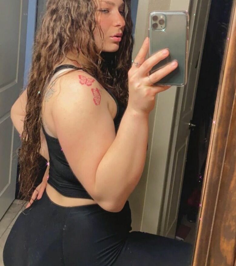 Hashemi Sisters nude