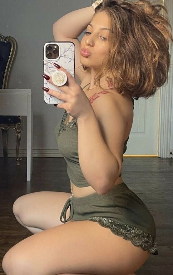 Hashemi Sisters nude