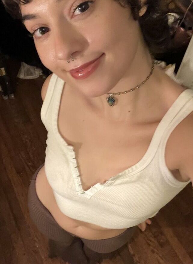 Brei_elle nude