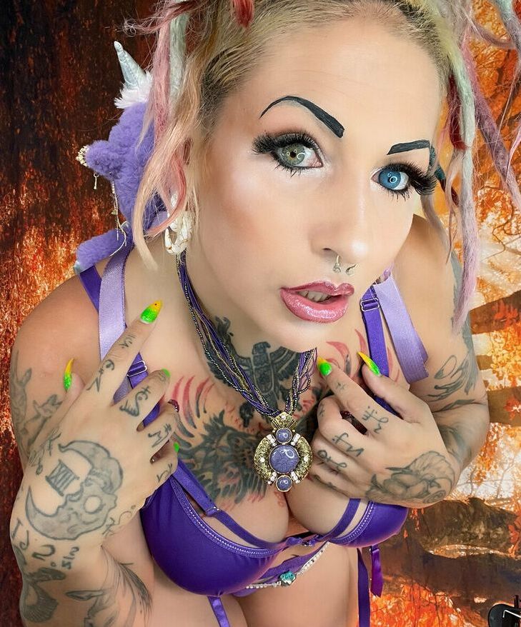 Xzanthia nude