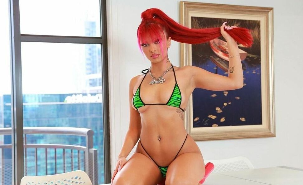 Mishhhaaaaaa nude