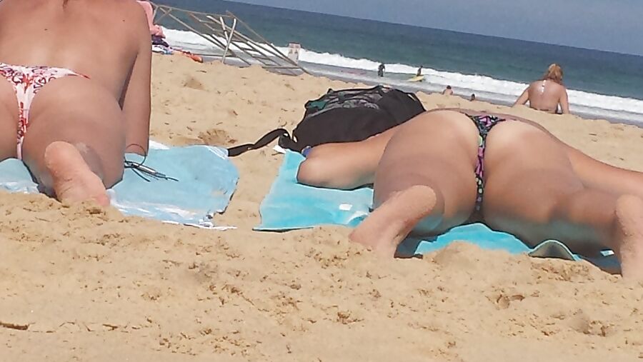 Beach voyeur